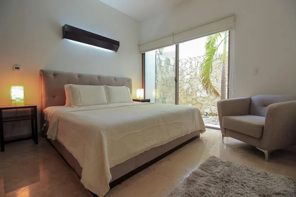 1 Bedroom Apt With Hot Tub By Olahola Akumal 0*,