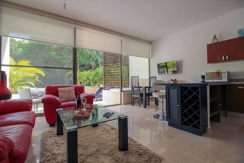 1 Bedroom Apt With Hot Tub By Olahola Akumal Apartment